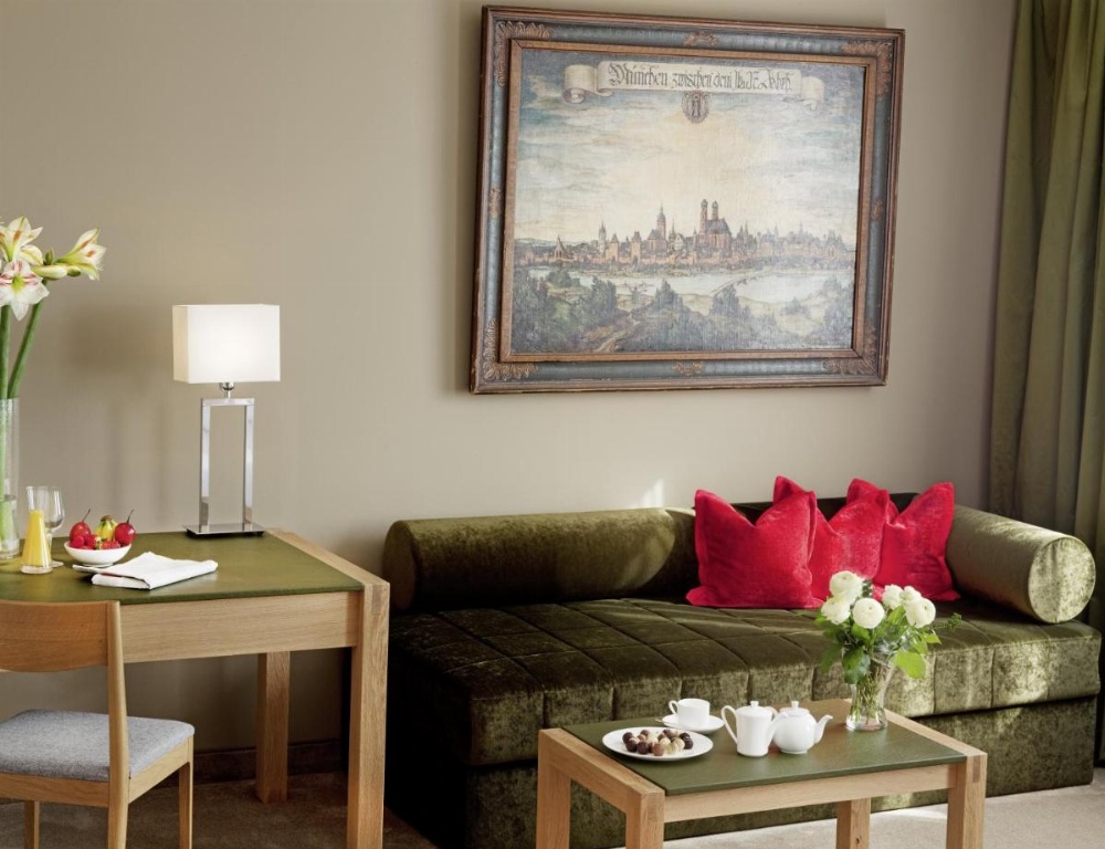 Room image 4