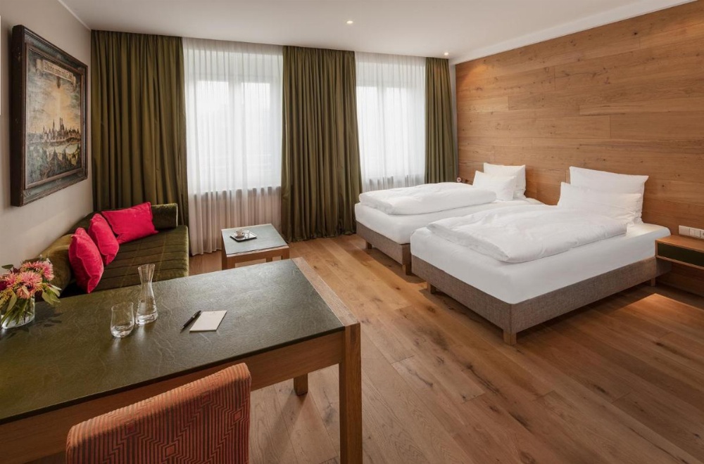 Room image 2